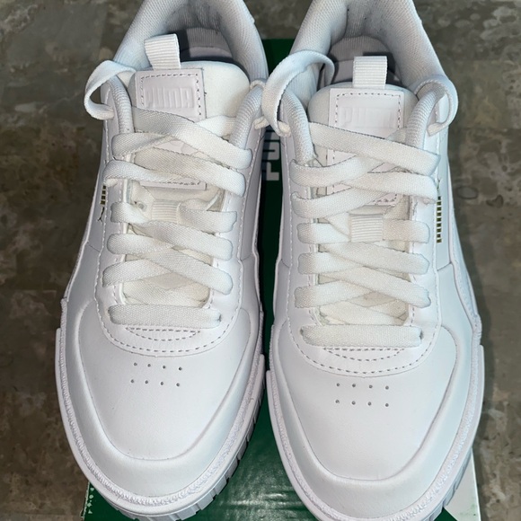 Puma sneakers - Picture 2 of 4